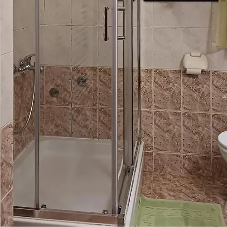 Appartement Beautiful In With Wifi